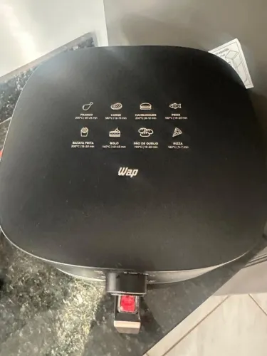 Vendo air fryer semi nova
