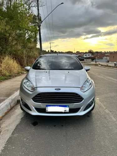 Ford Fiesta Titanium 1.6 16V Flex Mec. 2015