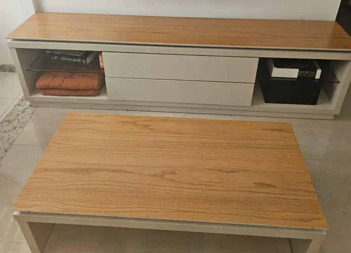 Vendo rack e mesa de centro