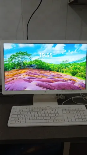 Computador LG - All in One - Branco, 4GB, SSD 256GB