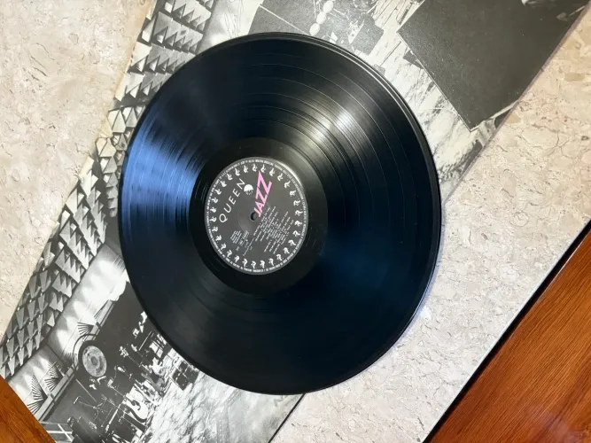 Vinil Queen - Jazz (1978)