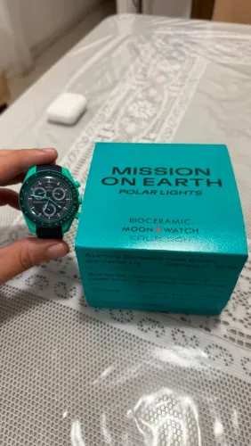 Relógio Swatch x Omega Moonswatch - Mission On Earth Polar Lights