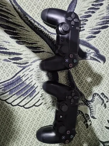 Ps4 slim 1TB