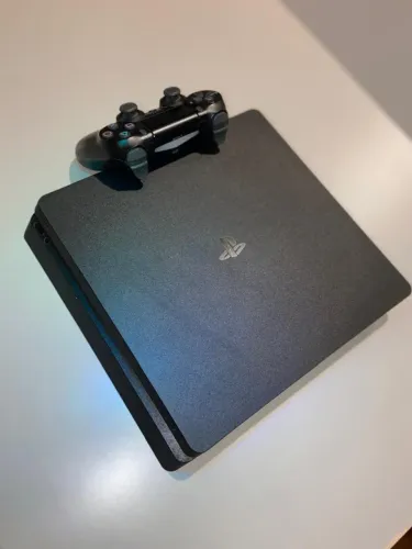 PlayStation 4 (PS4) - Ótimo estado