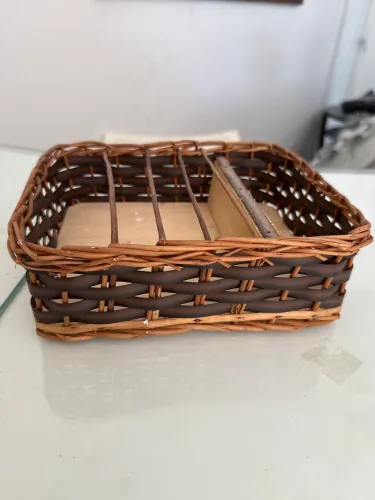 Cestinha para guardanapo em palha (Artesanato)