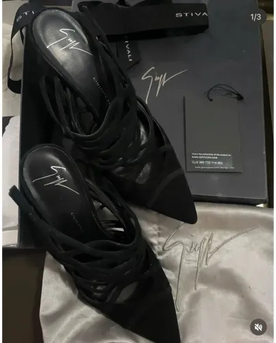 Sandália Giuseppe Zanotti (original)