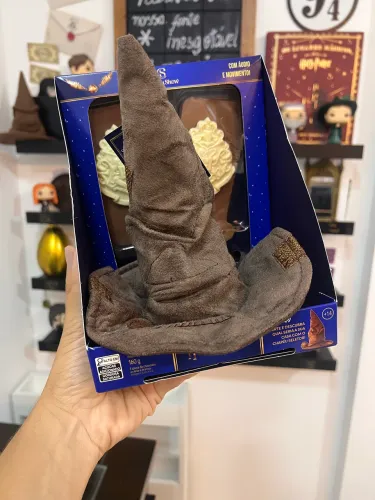 Presente dia dos namorados! Chapéu seletor pelúcia Harry Potter + Tablete chocolate 160g 