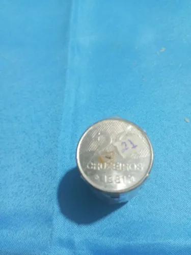 21 moedas antigas de 20 cruzeiros dos anos 1981, 82, 83, 84 e 85.5