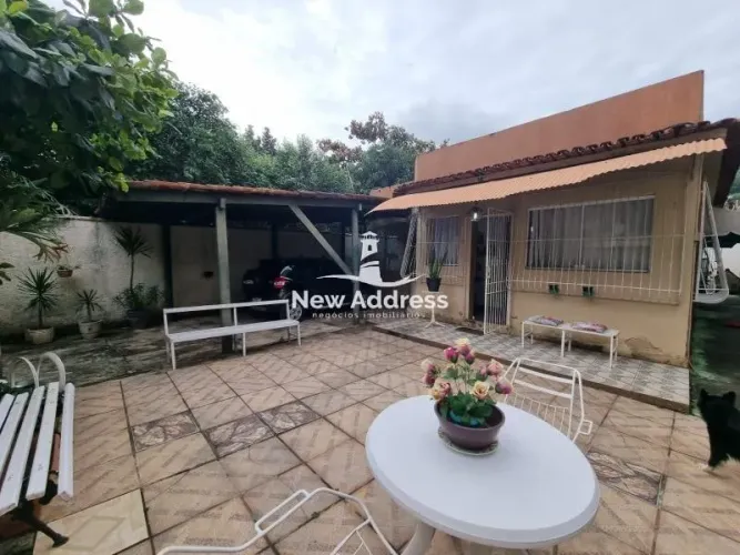 Casa com 3 quartos, churrasqueira e garagem para 2 carros. Sem financiamento. Visite!
