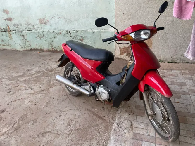 Biz zeradinha leilão 3.500$
