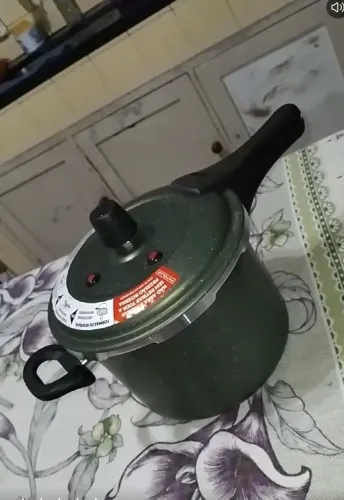 Vendo panelas de pressão 5 litros