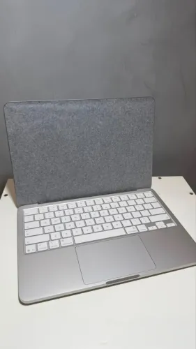 MacBook Neo