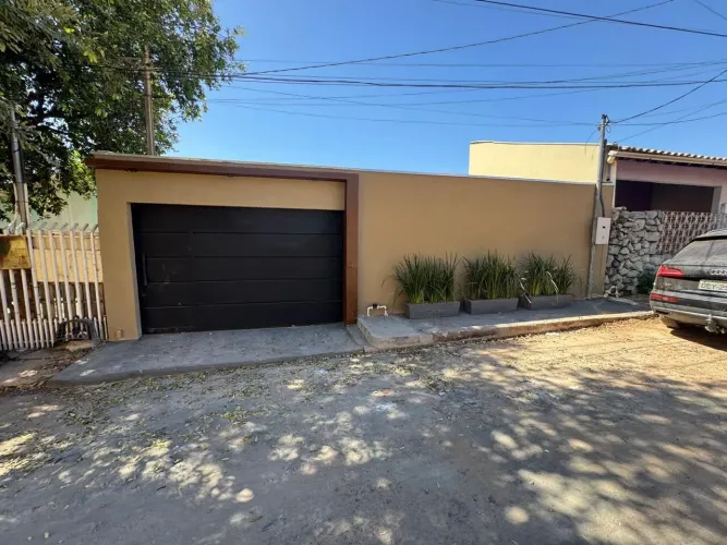 Casa com 3 quartos no Bairro Tijucal