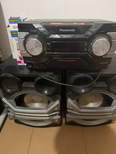 Som Panasonic - 1300w