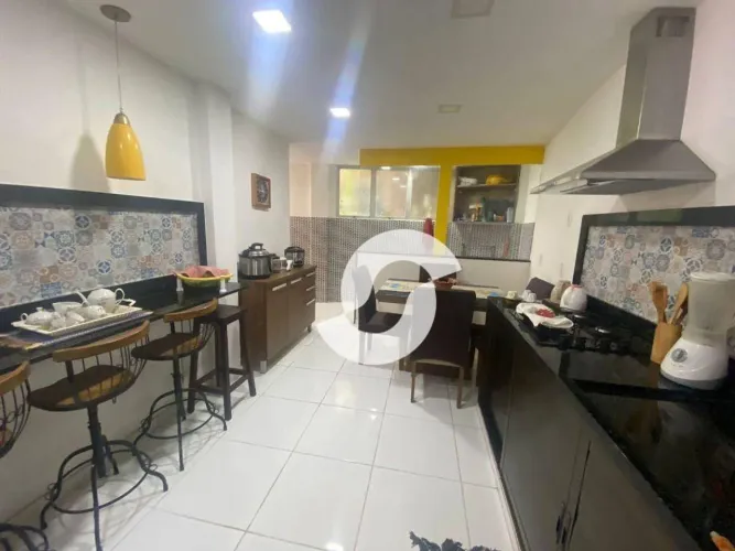 Casa com 3 dormitórios à venda, 120 m² por R$ 320.000,00 - Sapê - Niterói/RJ