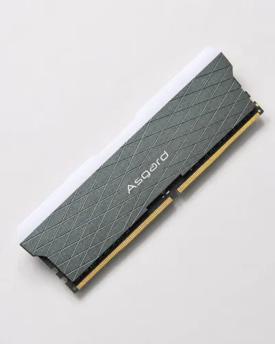 Memória RAM Asgard DDR4 3200MHz - Ótimo Estado