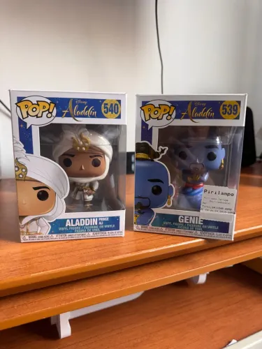 Funko pop Aladdin e Gênio