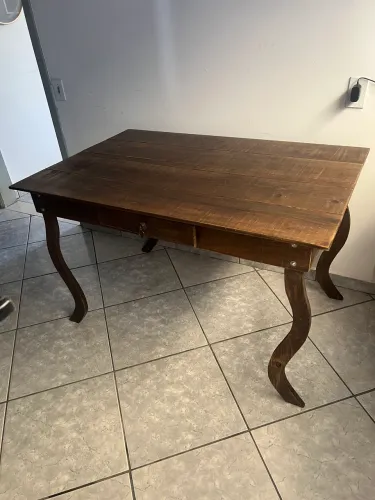 Mesa auxiliar provençal 