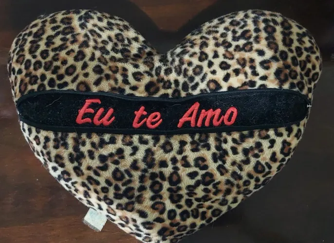 Coração Grande de Pelúcia