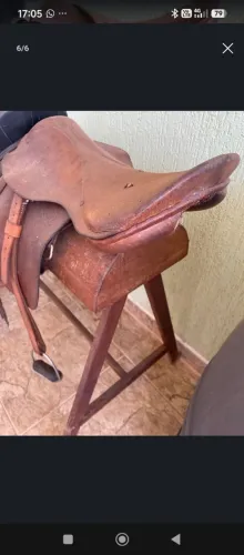 Sela inglesa de salto para reforma 