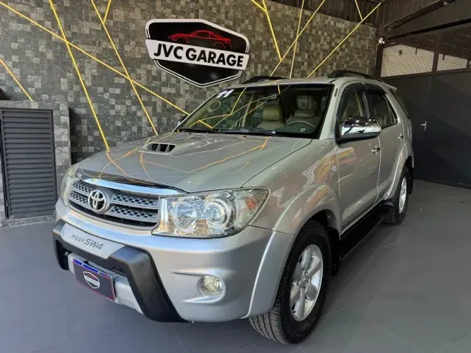 Toyota Hilux SW4 SRV D4-d 4X4 3.0 TDI Dies. AUT 2011