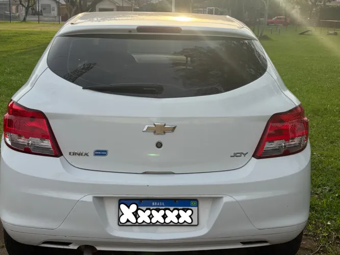 Chevrolet Onix JOY Hatch 1.0 8V Flex Mec. 4P 2018
