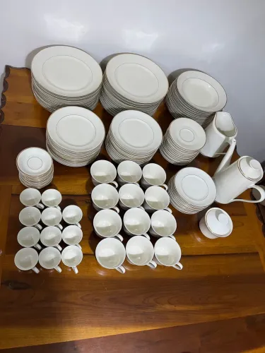 Conjunto Louças com Filete de Ouro 