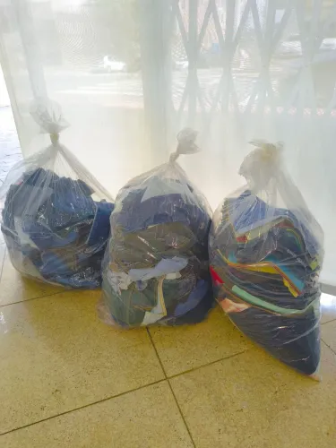 Retalhos de Jeans 3 sacos por R$ 150,00