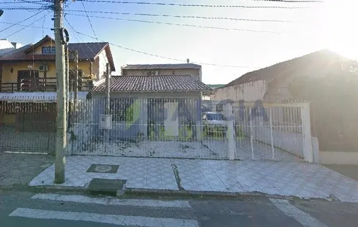 Casas a venda com 3 quartos - Parque Minuano - Porto Alegre/RS