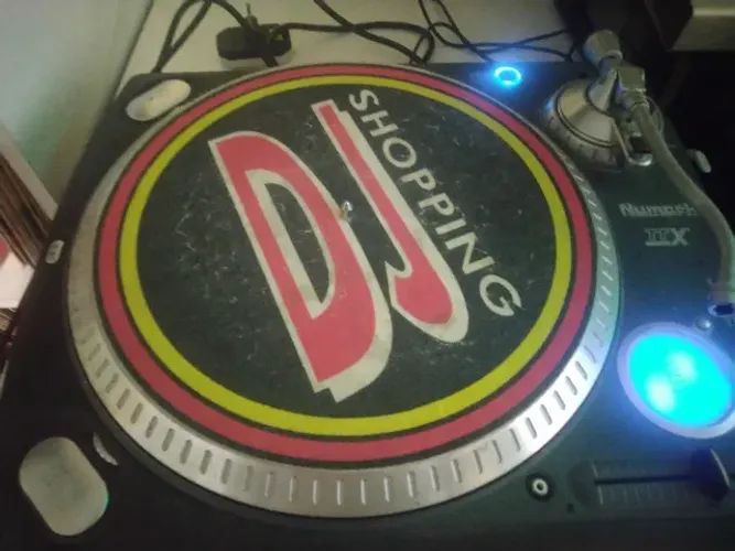 Par Toca Disco Numark TTX  para Consertar (Leia a Descrição)