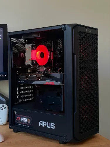 PC Gamer Ryzen 5600GT RX 7600 16GB