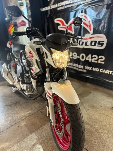 Honda cb Twister impecável