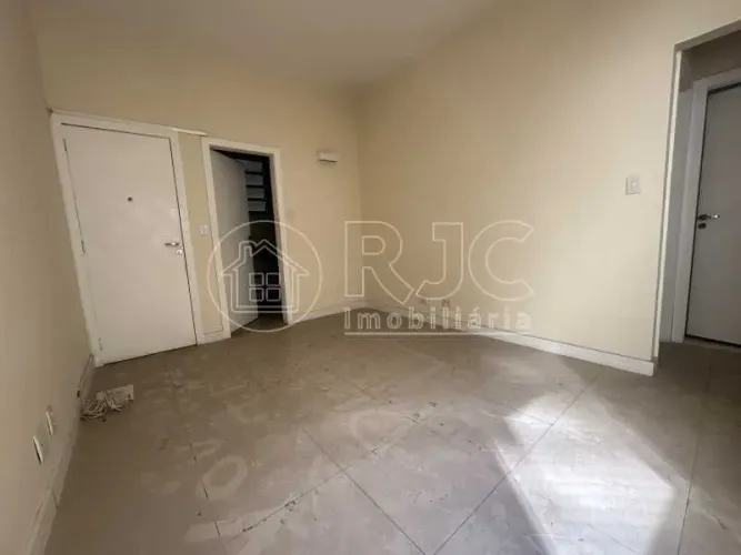 Apartamento - Padrão / Residencial / Tijuca