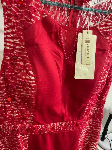 Vestido de festa/madrinha vermelho modelo sereia ?