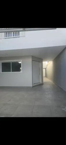Sobrado impecável.