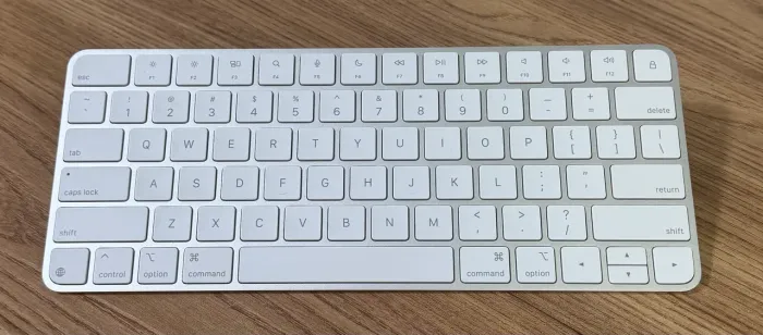 Teclado Apple Magic Keyboard Original (Veio no iMac / Como Novo)