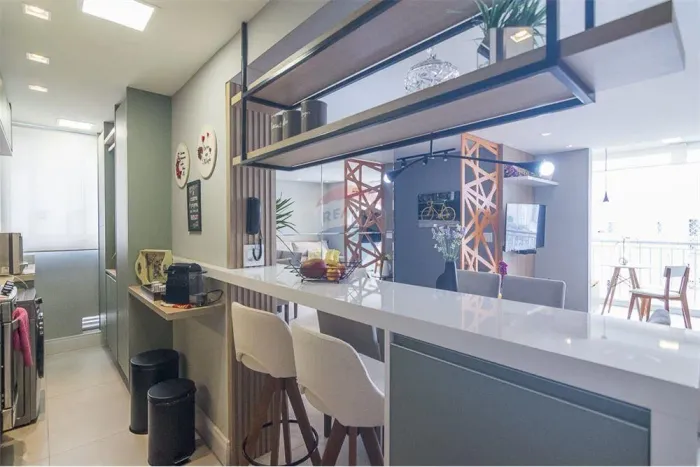 Apartamento 73 m², Condomínio Park Club, 3 Dormitórios - 1 Suíte, varanda - 1 vaga de gara