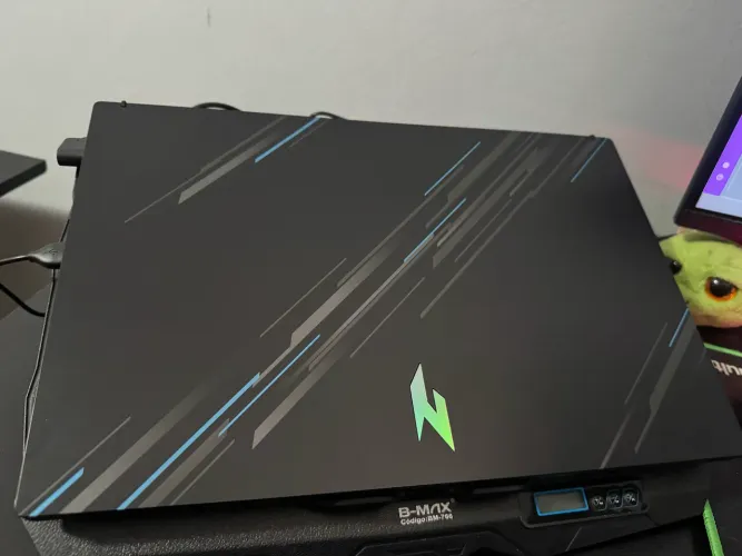 Acer Nitro V15 ? RTX 4050