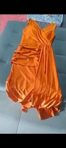 Vestido novíssimo muito barato 280$$ (Cor terra cota) usado apenas uma vez