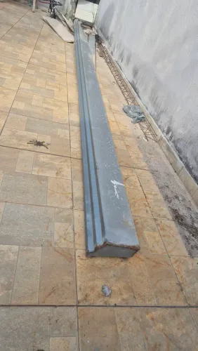 Calha D'água Galvanizada e uma treliça de 5mt