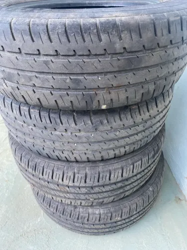 4 pneus Good Year 175/65 14
