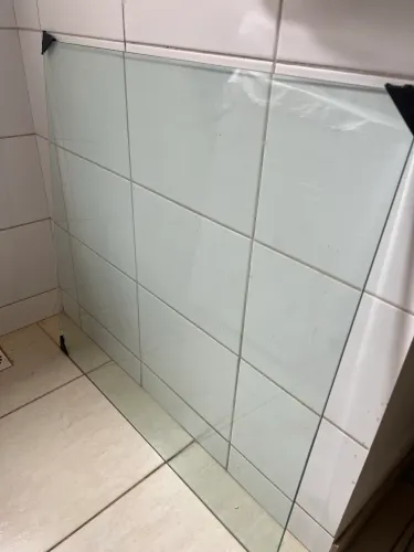 TAMPO DE MESA EM VIDRO 