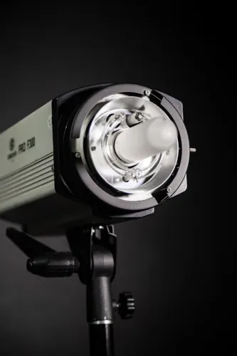 Flash de Studio. Greika F300 Pro, Fotografia