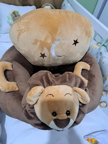 Sofázinho estofado para bebê