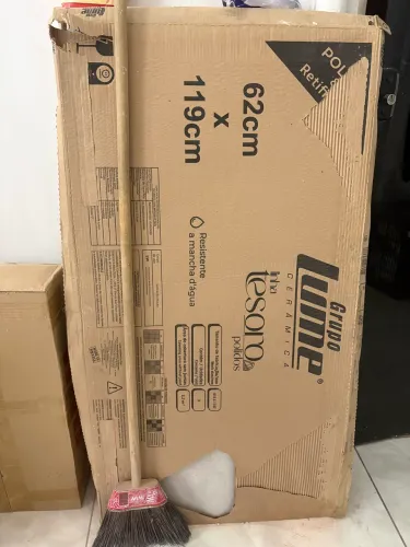 VENDO - PISO DE CERÂMICA (LINHA TESORO) CINZA CLARO