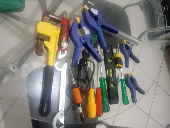 Lote de ferramentas novas