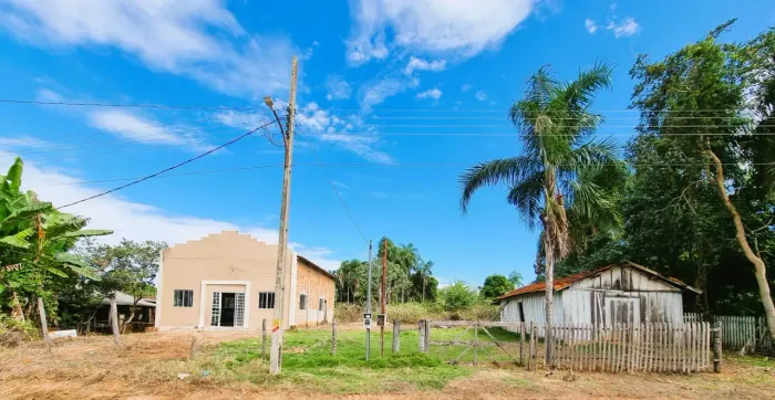 INVISTA NO SEU FUTURO: 2 lotes com duas construções Perfeito para Seu Projeto dos Sonhos!