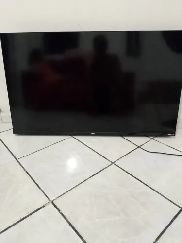 Tv Roku tv,43 polegadas, Smartphone,pouco tempo de uso