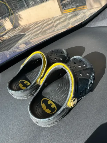 Crocs Infantil do Batman Tamanho 28