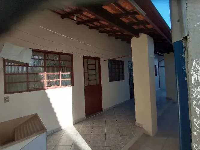 Aluga-se casa emTremembé, Vale do Paraíba - São Paulo